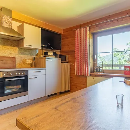 Апартаменты Alpenrose Und Edelweiss