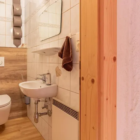 Alpenrose Und Edelweiss Апартаменты *